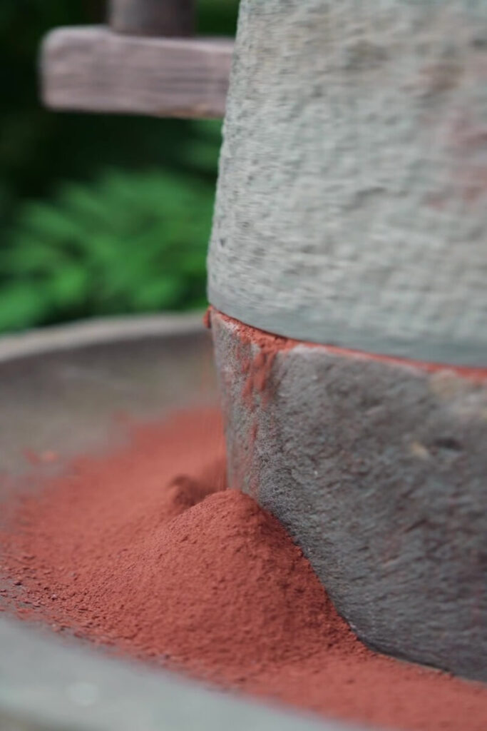 Handmade porcelain process —Mixing Glaze Materials