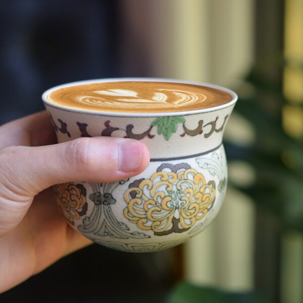 Polychrome chrysanthemum ceramic coffee cup with Chinese style, perfect for latte art and daily coffee enjoyment