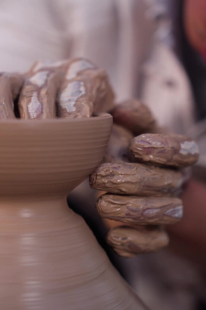 Handmade porcelain process — Wheel Throwing and Shaping