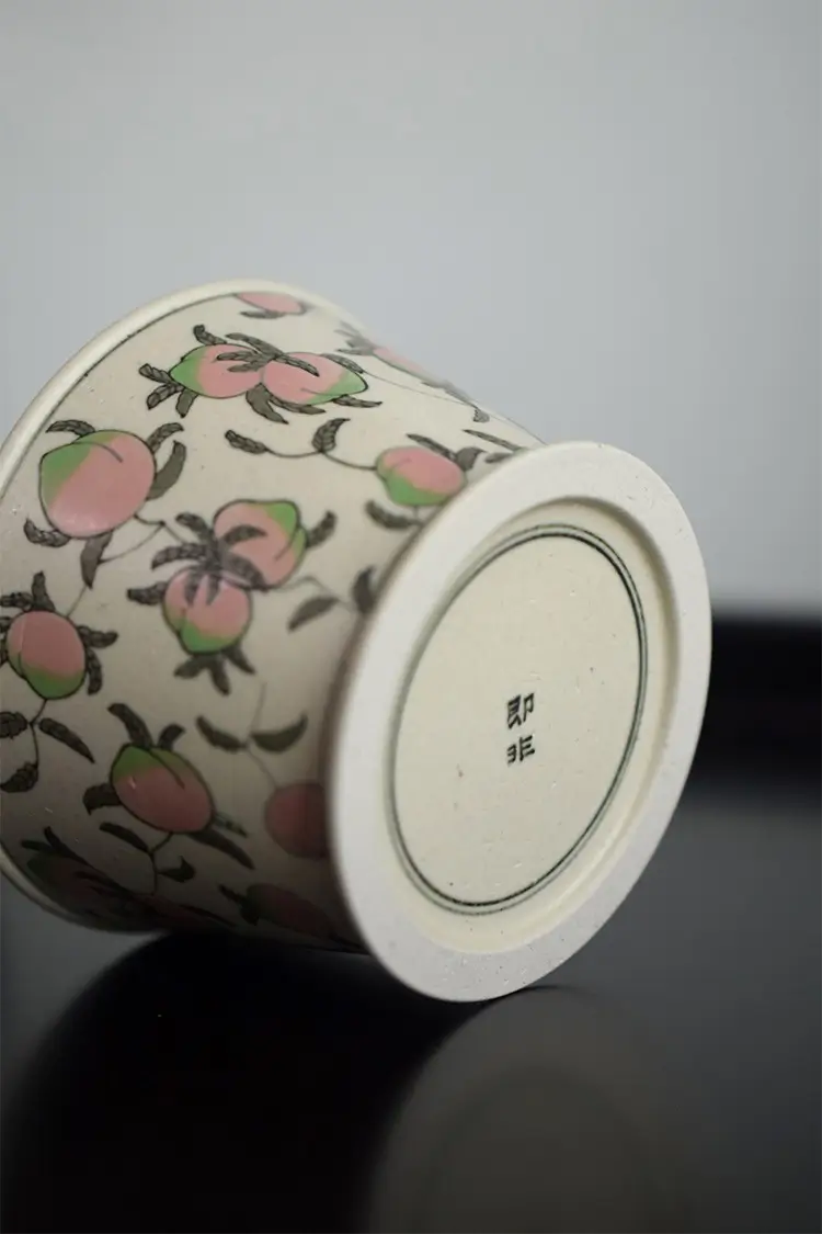 JIFEI Series Ceramic Cup, a versatile tea and coffee cup for any occasion.
