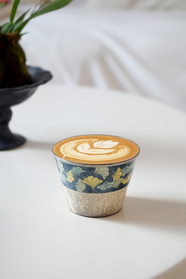 Hand-painted Ginkgo Leaf Ceramic Mug for brewing coffee, perfect for relieving work stress