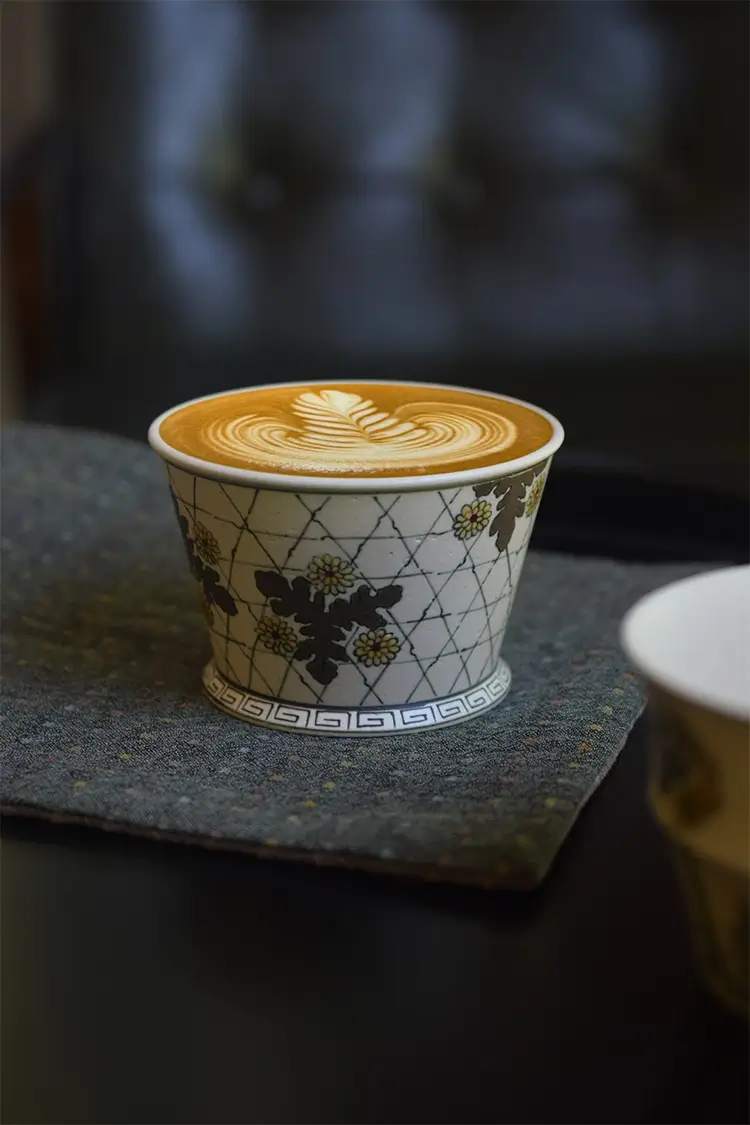 Premium handmade ceramic coffee mug showcases a personalized design, making it an ideal business gift with timeless elegance.