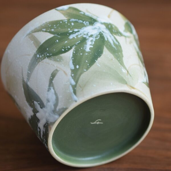 QIUYE series ceramic coffee cup with hand-painted snow bamboo design and smooth fine glaze finish