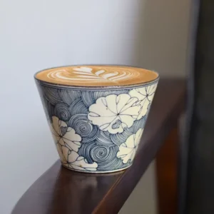 traditional-handmade-japanese-style-coffee-mug-decor-800×800 Traditional handmade coffee mug in Japanese style, perfect for ceramic lovers and home display.